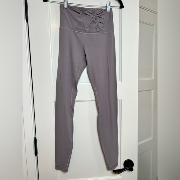 Lululemon Align High-Rise Tight 28" *Twist Waist Violet Verbena Size 4 - Picture 5 of 8